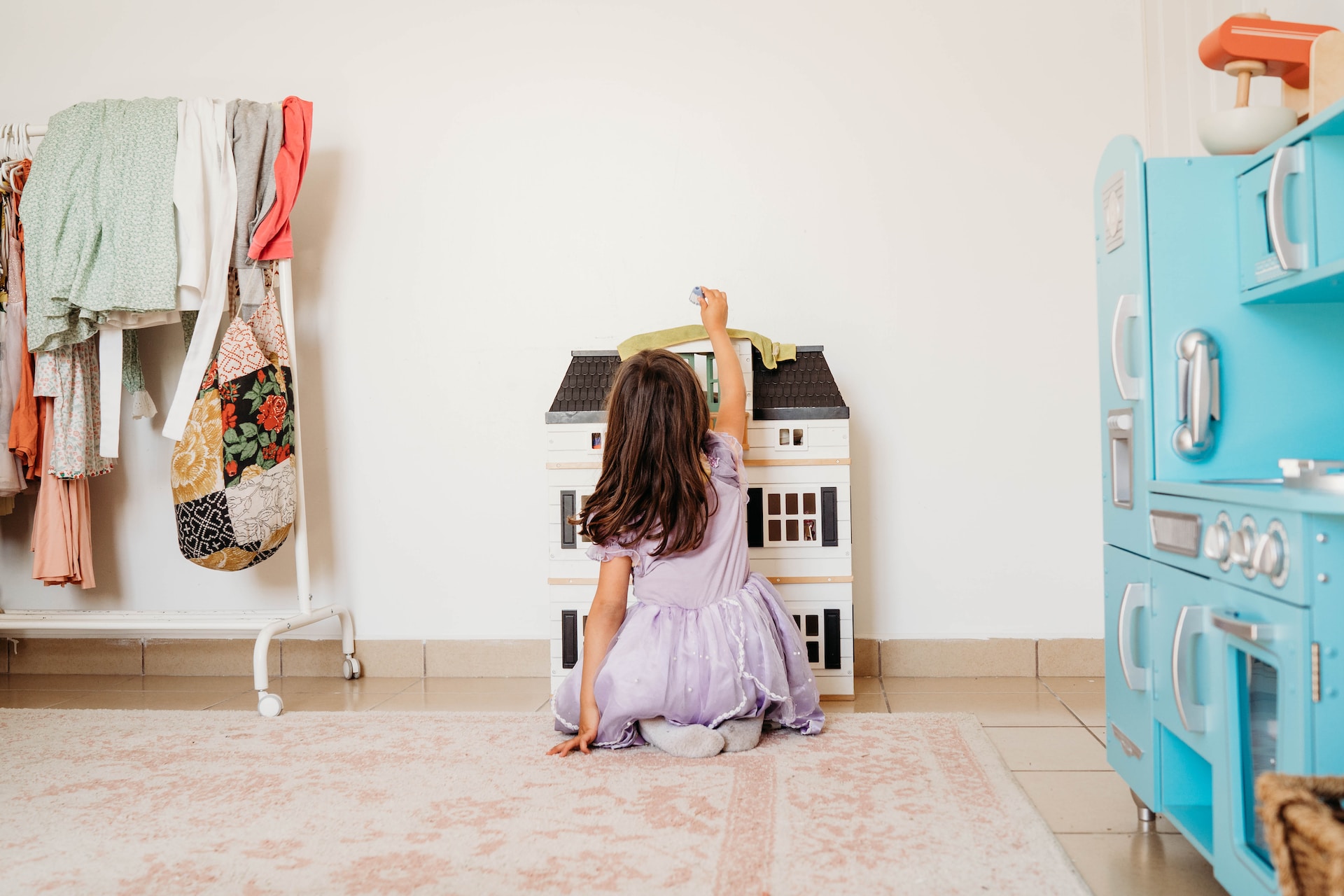 The Educational Benefits of Playing with Doll Houses When They Get Older